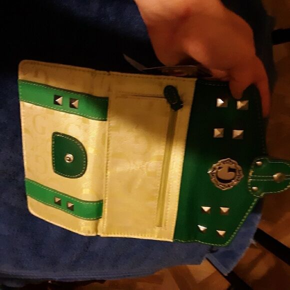 NWT G dark green and lime green wallet - Picture 6 of 7